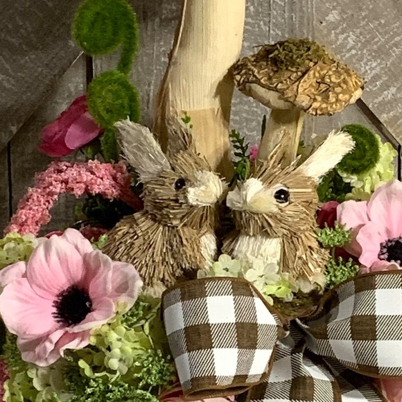 Handmade Easter Centerpiece. - Picture 4 of 4
